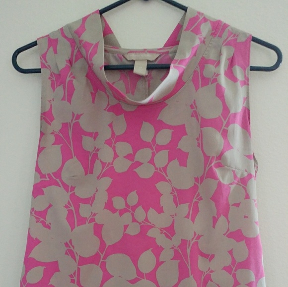 Banana Republic Tops - Banana Republic sleeveless top M